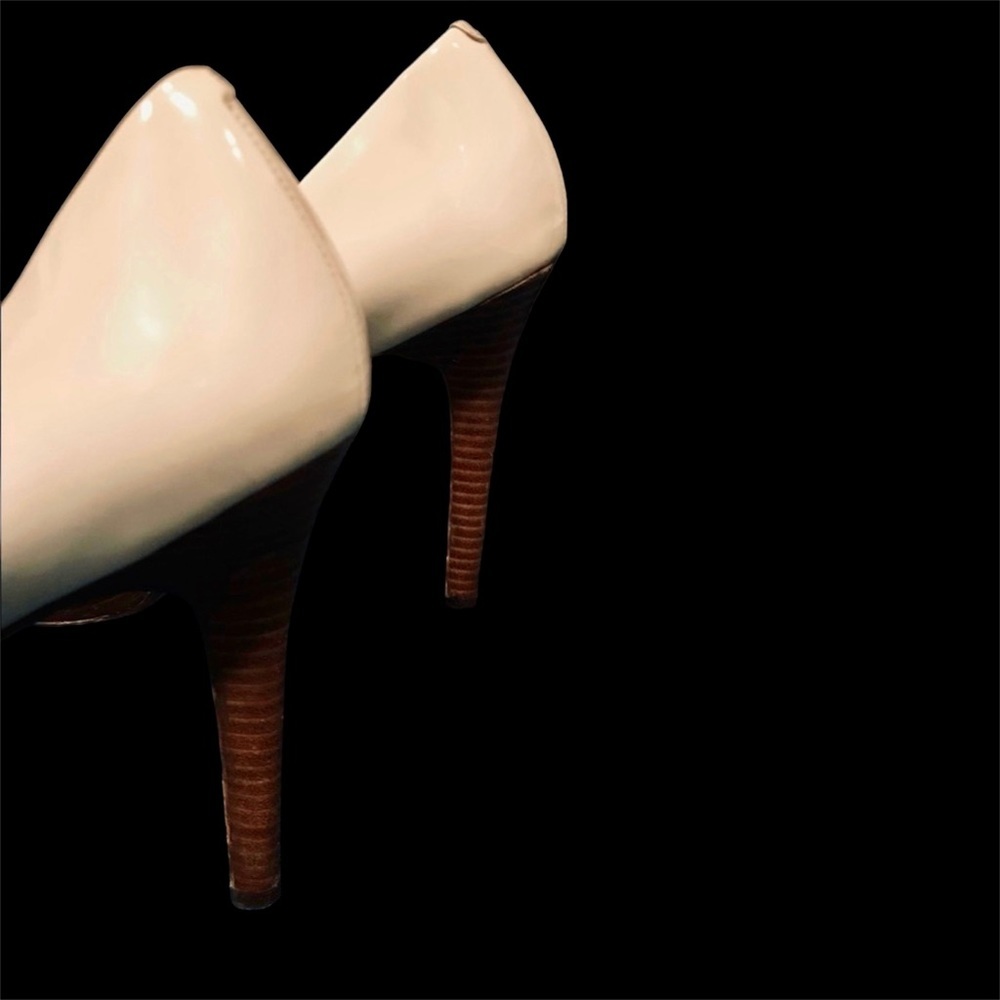 Inc Louie White Bone Patent Leather Heels Size 8.5 - Picture 3 of 7